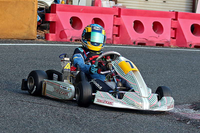 年末の最終決戦！ 九州エーワンサーキットで3クラスが熱闘を繰り広げた