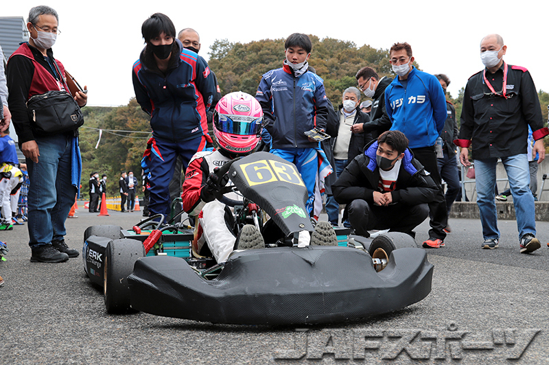 ツインリンクもてぎでevカートのデモランを実施 Jafモータースポーツ