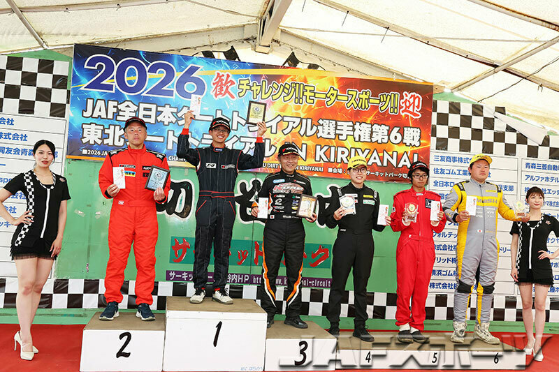 写真：SA1クラスの表彰式。左から2位の花見選手、1位の一宮選手、3位の福山選手、4位の平川慶一選手、5位の古川雄貴選手、6位の福島賢大郎選手。