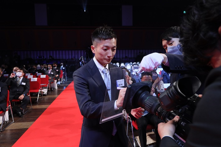 全日本スーパーフォーミュラ選手権チャンピオンの野尻智紀選手