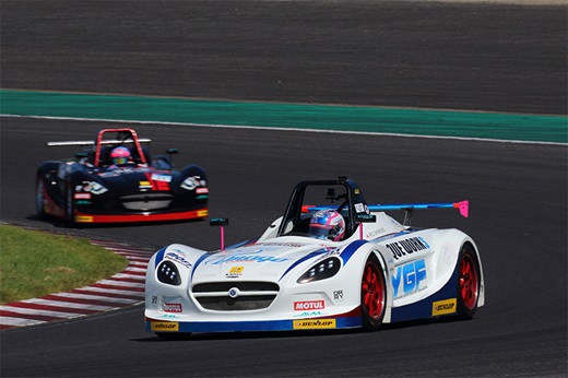 モータースポーツ競技風景